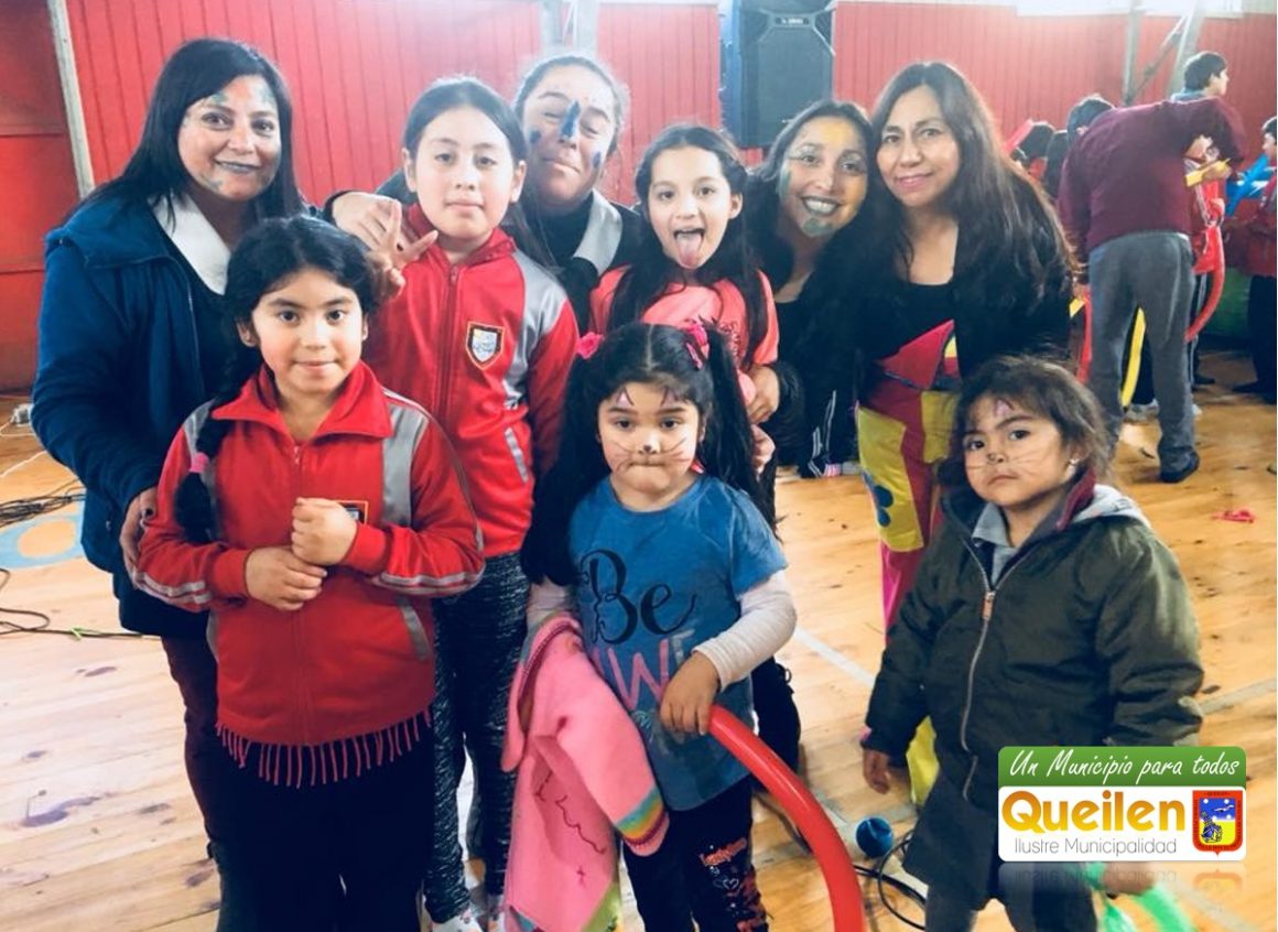 Niños de Queilen celebraron en grande su Día.