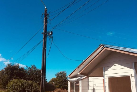 PROYECTOS DE ELECTRIFICACIÓN RURAL DE QUEILEN ALCANZARÁN LOS 442 MILLONES DE PESOS PROYECTOS DE ELECTRIFICACIÓN RURAL DE QUEILEN ALCANZARÁN LOS 442 MILLONES DE PESOS