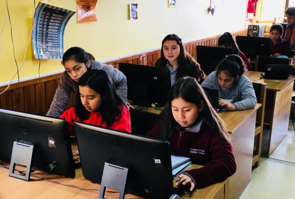 ALCALDE DE QUEILEN GOLPEA LA MESA AL MINISTERIO DE EDUCACIÓN POR DECISIÓN DE ADELANTAR VACACIONES DE INVIERNO Y ENTRAR A CLASES PRESENCIALES EL 27 DE ABRIL ALCALDE DE QUEILEN GOLPEA LA MESA AL MINISTERIO DE EDUCACIÓN POR DECISIÓN DE ADELANTAR VACACIONES DE INVIERNO Y ENTRAR A CLASES PRESENCIALES EL 27 DE ABRIL