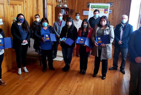 ALCALDE DE QUEILEN Y CORPORACIÓN MUNICIPAL RECONOCIERON A LOS ASISTENTES DE LA EDUCACIÓN EN SU DÍA